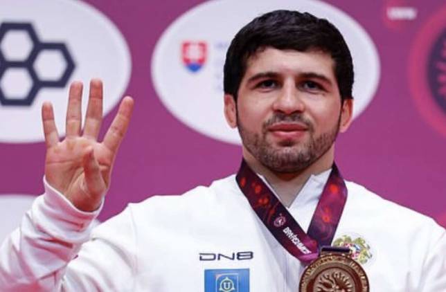 Ամոյանը՝ UWW-ի հատուկ մրցանակակիր