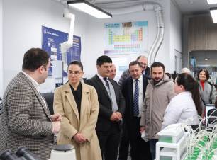 Բանուգործը թողած ԵՊՀ-ում շրջայց է կատարել