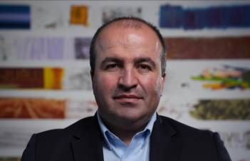Եթե դուք սեղանի շուրջ չեք, ուրեմն ճաշացուցակում եք