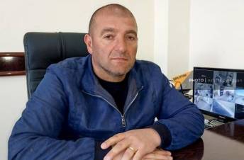 «Հրապարակ». Մարդ կա՝ ծիածանի յոթ գույն ունի, բայց մարդ էլ կա՝ ինը գույնանի ա