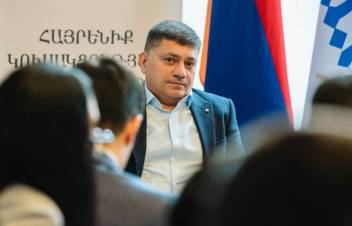 «Հրապարակ». Խաչիկ Գալստյանը բոլորին փոխանցել է, որ չի կոտրվելու