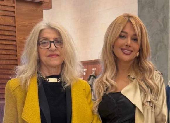 Քեզ սիրում եմ մինչև անվերջություն․ Լուիզա Ներսիսյանը շնորհավորել է մայրիկին