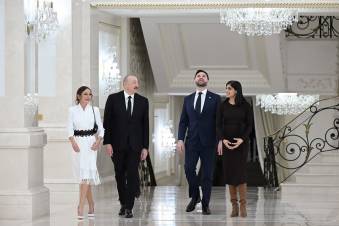 Вице-президент США и «обаятельный» Алиев: геополитика под вкусный обед