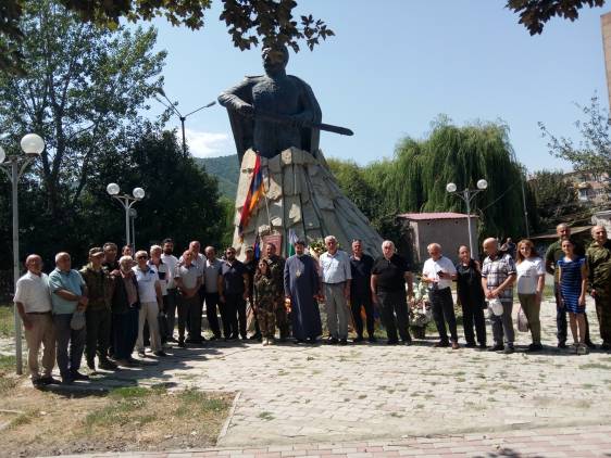 Լավն էլ ենք տեսնում, վատն էլ