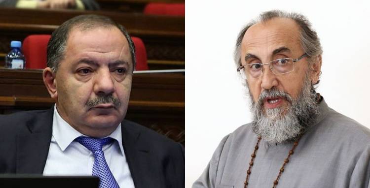 «Փչացած հեռախոս» աշխատողներին