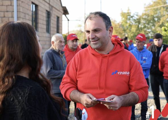«Հրապարակ»․ 4 ամիս մեր հեռախոսներն ապօրինի գաղտնալսել են ու գտել են միայն, որ մեկն ասում է՝ տատիիդ ընտրության տարա՞ր