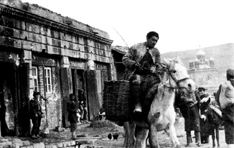 Քաղաքագրություն. Երեւանի քարվանսարան