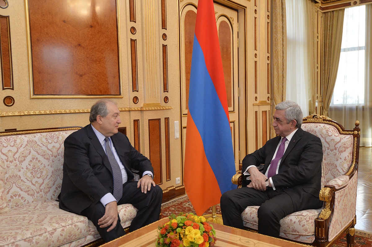 Նախագահ՝ առանց քաղաքականության