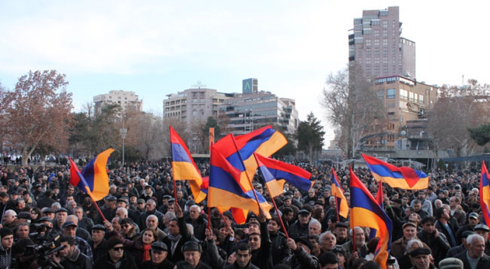 Ժողովուրդը կապ չունի ո՛չ ընդդիմության և ո՛չ էլ իշխանության հետ
