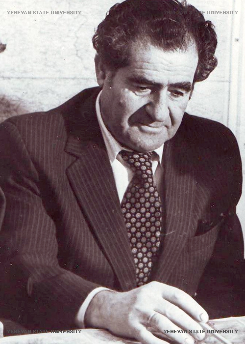 Քաղաքագրություն. Երեւանի կապալառուները