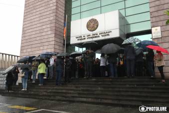 Միշտ կարելի է գտնել մի 5 հազար խելագար, որոնք պատրաստ կլինեն ապակայունացնել երկիրը
