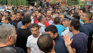 Փաստորեն, շարքային ու մերժված ՀՀԿ-ականը «դուխով» վարչապետից ուժե՞ղ է