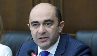 Էդմոն Մարուքյան, ասուլիս տալուց առաջ մի քիչ մտածիր