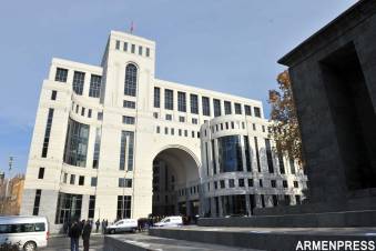 Ապարատում նախկինում ծաղկում էր սրճախմությունը, հիմա՝ քծնանքն ու ստորաքարշությունը
