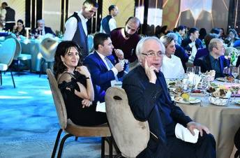 Բացի Աննա Հակոբյանից, ո՞վ տեսավ վերադարձված կոպեկներն ու քյաբաբները