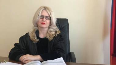 Դատավոր Պետրոսյանը Ջհանգիրյանի հարցով դիմել է Սահմանադրական ու Վարչական դատարաններ