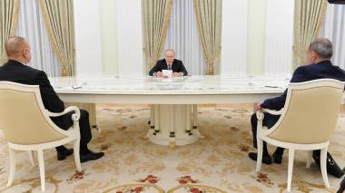Փաշինյանը Պուտինին տեղեկացրել է նաև ներքաղաքական իրավիճակի մասին