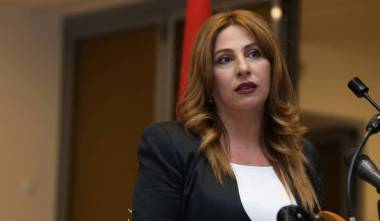 Երկիրը փոքրացրել են ու բանակցում են. Զ. Փոստանջյան