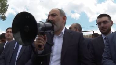 Փաշինյանը «հյուրախաղերով» Վանաձորում էր 