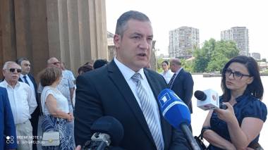 Ուրիխանյանը «պատժիչ գործողություն» է խոստանում Հայաստան ներխուժած ադրբեջանցիների դեմ