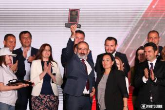 Ադրբեջանական մամուլն ու ֆեյսբուքյան հարթակը ցնծում են, որ Փաշինյանը ստացել է «պողպատե մանդատ»