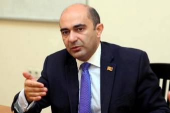Ամեն համայնքում մի հարգված մարդ մի կուսակցության թղթեր վերցրել`մասնակցել է