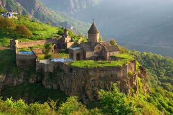 ՔՊ-ական գյուղապետը տեղը չի բերում, թե ում մեղքով ինչ է եղել երկրում