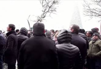 Փարաքարում արտահերթ ընտրություններ անցկացնելու պահանջին միացել է համայնքի 5944 բնակիչ. «Ապրելու երկիր»