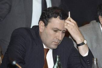 Հրաժարականից շուրջ քառորդ դար անց