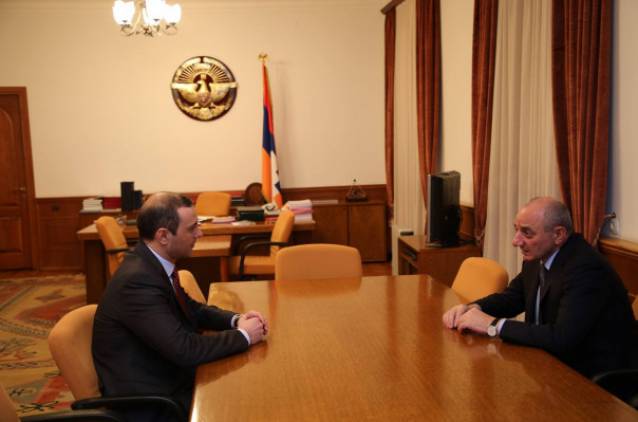 «Հրապարակ» . Փաշինյանը արցախցիներին նկատի չի ունեցել. իսկ ո՞վ է սերմացու ուտող մուկը
