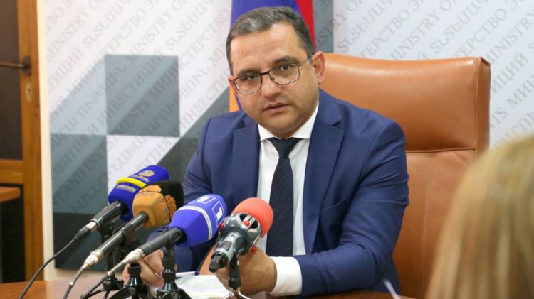 Գյուղնախն ու էկոնոմիկան կմիավորվե՞ն, թե՞ ոչ