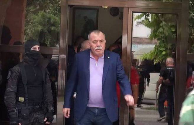 Որտե՞ղ է հիմա Մանվել Գրիգորյանը, ո՞վ է նրան դիմավորել և ինչպե՞ս է երեկ նա տուն հասել