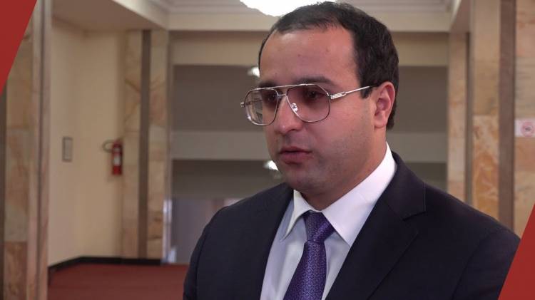 «Հրապարակ»․ Հայկ Սարգսյանը Նորատուսցի Ալիկի հետ մտերի՞մ է 