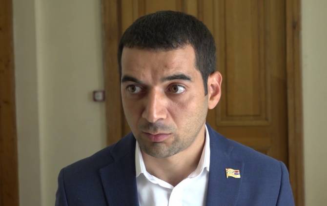 «Հրապարակ»․  Հրաչ Հակոբյանը ԶԼՄ-ների դեմ  նախաձեռնություն է ներկայացրել