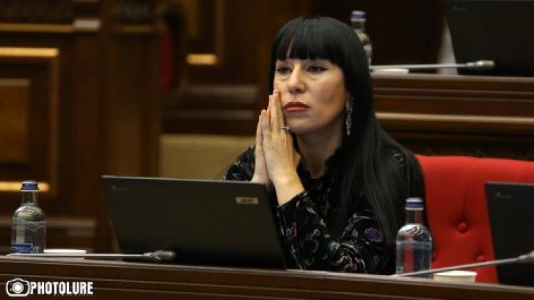 «Հրապարակ».«Իմ քայլի» պատասխանը «ԲՀԿ»-ին.կասկածի տակ է Զոհրաբյանի համապատասխանությունը պաշտոնին