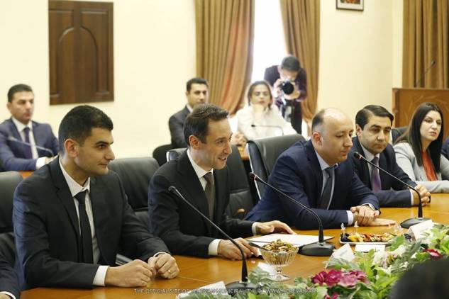 «Հրապարակ».Կամո Արեյանը կփրկի Հայկ Մարությանին վերջնական կոլապսից