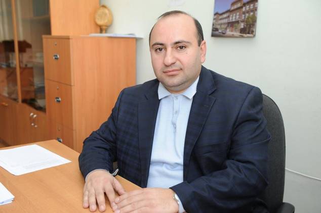 Հո մանկապարտեզ չի՞, որ ամբողջ խմբակցությունով մանդատները վայր դնեն