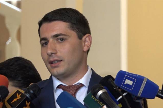Կոտայքի թեմի առաջնորդի ճոխ նվիրատվությունները՝ ՊՎԾ պետին