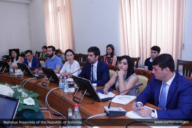 «Հրապարակ».Նիկոլայ Բաղդասարյանը «ռազբորկայի» էր կանչել Թագուհի Թովմասյանին
