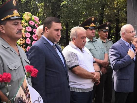 Ես պատգամավոր եմ ու ԵԿՄ նախագահ, էլ անունս չմոռանաս. Սասուն Միքայելյան