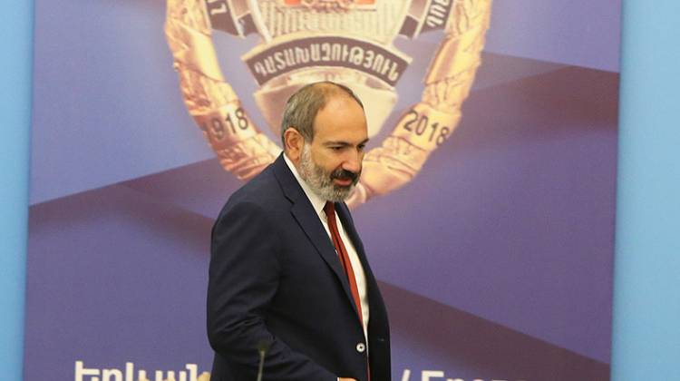 2 տարբեր մարդ