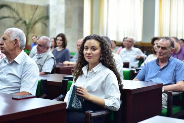 «Հրապարակ».Քավորը, սանիկը եւ ընկերը