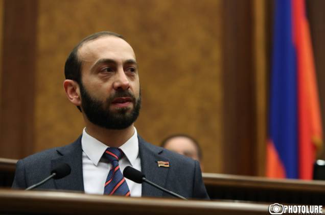 «Հրապարակ». Ընկերոջը՝ «քավության նոխա՞զ»