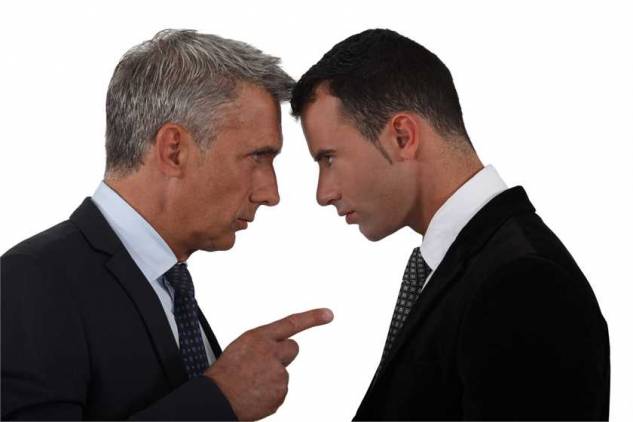 Դիմացինի դերում