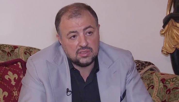 Մի տեղ ձեռս ջարդեցին, մի տեղ սառոչկես ճղեցին, մի տեղ՝ շալվարս