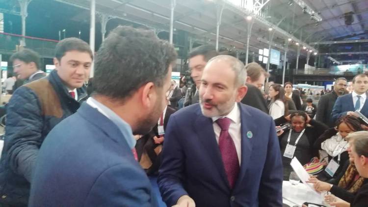 Սա թող լինի Ձեզ նվեր Ադրբեջանի կողմից. ադրբեջանցին՝ Փաշինյանին (Տեսանյութ) 