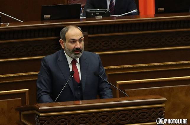 «Հրապարակ». Հիմա էլ թալանչի անվանեց Տեր-Պետրոսյանի իշխանությանը