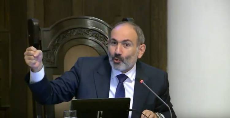 Երբեմն պատգամավորներ են սենց բաներ գրում, որ ուզում ես պատուհանը բացես ու․․․