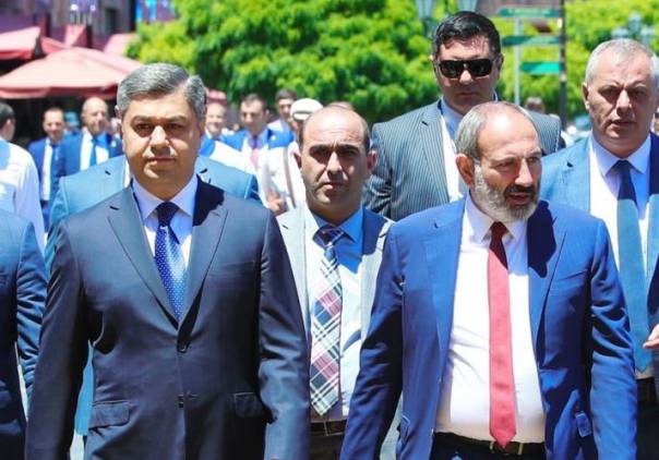 Տպավորություն է, որ Նիկոլ Փաշինյանի առողջական խնդիրների մասին տեղեկություններ տարածողներն այսօր իր թիմում են. Արթուր Վանեցյան