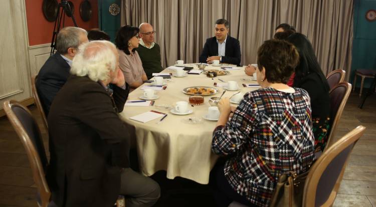 Արթուր Վանեցյանի հանդիպումը խմբագիրների հետ. մաս 1 (Տեսանյութ)